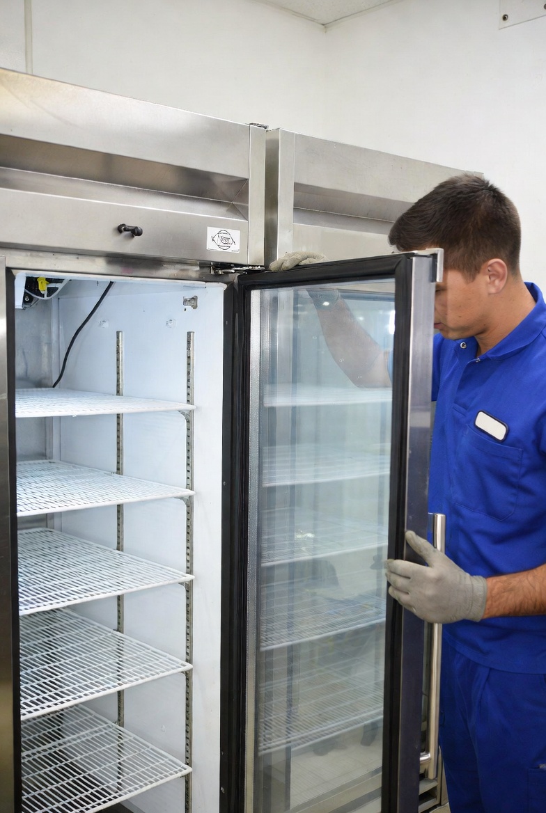 Walk-In-Reach-In-Cooler-Repair